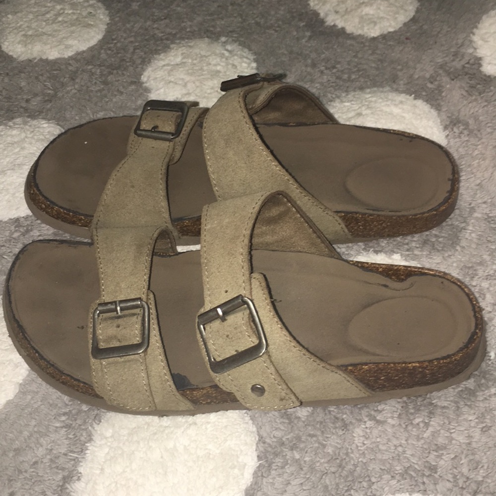 Madden Girl shoes (fake birkenstocks) - Picture 2 of 7